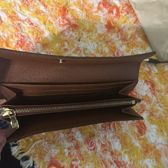 Louis Vuitton “Sarah Wallet” - Picture 5 of 8